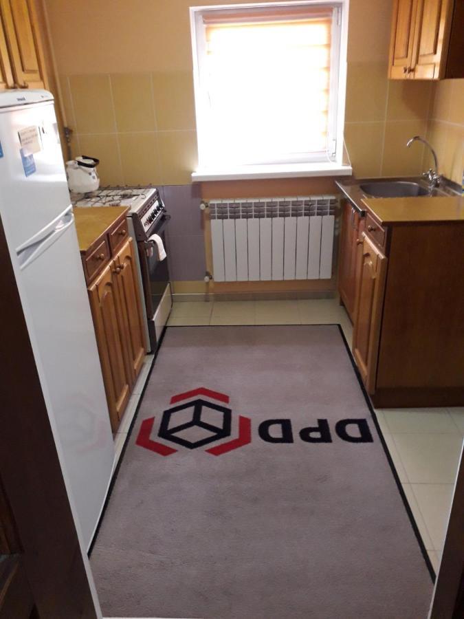 Apartament On Levanevskogo 2 Apartment Camenița Exterior foto