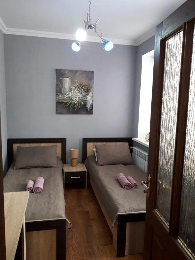 Apartament On Levanevskogo 2 Apartment Camenița Exterior foto